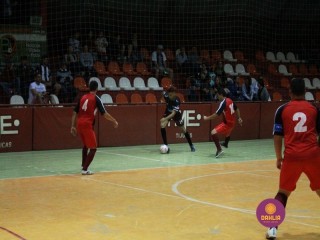 
<a style='margin-left: 5px;' class='btn btn-xs btn-social btn-facebook' href='https://www.facebook.com/sharer/sharer.php?u=https://www.boladovale.com.br/imgs/800-800-90/conteudo/fotos/1315/img7764.jpg' rel='popup' data-width='500' data-height='400'><i class='fa fa-facebook'></i>Compartilhar <span class='hidden-xs'>no Facebook</span>
</a> 
<a class='btn btn-default btn-xs' target='_blank' href='imgs/800-800-90/conteudo/fotos/1315/img7764.jpg'>
<span class='glyphicon glyphicon-cloud-download'></span> Salvar
</a> 
<span></span>