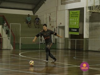 
<a style='margin-left: 5px;' class='btn btn-xs btn-social btn-facebook' href='https://www.facebook.com/sharer/sharer.php?u=https://www.boladovale.com.br/imgs/800-800-90/conteudo/fotos/1317/mg8983.jpg' rel='popup' data-width='500' data-height='400'><i class='fa fa-facebook'></i>Compartilhar <span class='hidden-xs'>no Facebook</span>
</a> 
<a class='btn btn-default btn-xs' target='_blank' href='imgs/800-800-90/conteudo/fotos/1317/mg8983.jpg'>
<span class='glyphicon glyphicon-cloud-download'></span> Salvar
</a> 
<span></span>