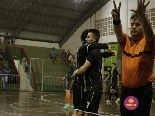 
<a style='margin-left: 5px;' class='btn btn-xs btn-social btn-facebook' href='https://www.facebook.com/sharer/sharer.php?u=https://www.boladovale.com.br/imgs/800-800-90/conteudo/fotos/1317/mg8995.jpg' rel='popup' data-width='500' data-height='400'><i class='fa fa-facebook'></i>Compartilhar <span class='hidden-xs'>no Facebook</span>
</a> 
<a class='btn btn-default btn-xs' target='_blank' href='imgs/800-800-90/conteudo/fotos/1317/mg8995.jpg'>
<span class='glyphicon glyphicon-cloud-download'></span> Salvar
</a> 
<span></span>