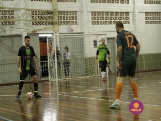 
<a style='margin-left: 5px;' class='btn btn-xs btn-social btn-facebook' href='https://www.facebook.com/sharer/sharer.php?u=https://www.boladovale.com.br/imgs/800-800-90/conteudo/fotos/1317/mg9011.jpg' rel='popup' data-width='500' data-height='400'><i class='fa fa-facebook'></i>Compartilhar <span class='hidden-xs'>no Facebook</span>
</a> 
<a class='btn btn-default btn-xs' target='_blank' href='imgs/800-800-90/conteudo/fotos/1317/mg9011.jpg'>
<span class='glyphicon glyphicon-cloud-download'></span> Salvar
</a> 
<span></span>