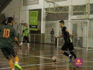 
<a style='margin-left: 5px;' class='btn btn-xs btn-social btn-facebook' href='https://www.facebook.com/sharer/sharer.php?u=https://www.boladovale.com.br/imgs/800-800-90/conteudo/fotos/1317/mg9045.jpg' rel='popup' data-width='500' data-height='400'><i class='fa fa-facebook'></i>Compartilhar <span class='hidden-xs'>no Facebook</span>
</a> 
<a class='btn btn-default btn-xs' target='_blank' href='imgs/800-800-90/conteudo/fotos/1317/mg9045.jpg'>
<span class='glyphicon glyphicon-cloud-download'></span> Salvar
</a> 
<span></span>
