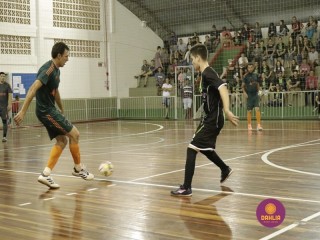 
<a style='margin-left: 5px;' class='btn btn-xs btn-social btn-facebook' href='https://www.facebook.com/sharer/sharer.php?u=https://www.boladovale.com.br/imgs/800-800-90/conteudo/fotos/1317/mg9079.jpg' rel='popup' data-width='500' data-height='400'><i class='fa fa-facebook'></i>Compartilhar <span class='hidden-xs'>no Facebook</span>
</a> 
<a class='btn btn-default btn-xs' target='_blank' href='imgs/800-800-90/conteudo/fotos/1317/mg9079.jpg'>
<span class='glyphicon glyphicon-cloud-download'></span> Salvar
</a> 
<span></span>