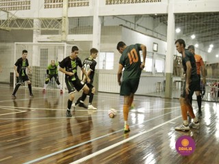 
<a style='margin-left: 5px;' class='btn btn-xs btn-social btn-facebook' href='https://www.facebook.com/sharer/sharer.php?u=https://www.boladovale.com.br/imgs/800-800-90/conteudo/fotos/1317/mg9087.jpg' rel='popup' data-width='500' data-height='400'><i class='fa fa-facebook'></i>Compartilhar <span class='hidden-xs'>no Facebook</span>
</a> 
<a class='btn btn-default btn-xs' target='_blank' href='imgs/800-800-90/conteudo/fotos/1317/mg9087.jpg'>
<span class='glyphicon glyphicon-cloud-download'></span> Salvar
</a> 
<span></span>