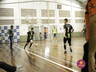 
<a style='margin-left: 5px;' class='btn btn-xs btn-social btn-facebook' href='https://www.facebook.com/sharer/sharer.php?u=https://www.boladovale.com.br/imgs/800-800-90/conteudo/fotos/1317/mg9105.jpg' rel='popup' data-width='500' data-height='400'><i class='fa fa-facebook'></i>Compartilhar <span class='hidden-xs'>no Facebook</span>
</a> 
<a class='btn btn-default btn-xs' target='_blank' href='imgs/800-800-90/conteudo/fotos/1317/mg9105.jpg'>
<span class='glyphicon glyphicon-cloud-download'></span> Salvar
</a> 
<span></span>