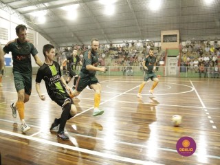 
<a style='margin-left: 5px;' class='btn btn-xs btn-social btn-facebook' href='https://www.facebook.com/sharer/sharer.php?u=https://www.boladovale.com.br/imgs/800-800-90/conteudo/fotos/1317/mg9106.jpg' rel='popup' data-width='500' data-height='400'><i class='fa fa-facebook'></i>Compartilhar <span class='hidden-xs'>no Facebook</span>
</a> 
<a class='btn btn-default btn-xs' target='_blank' href='imgs/800-800-90/conteudo/fotos/1317/mg9106.jpg'>
<span class='glyphicon glyphicon-cloud-download'></span> Salvar
</a> 
<span></span>