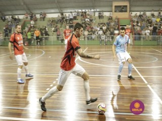 
<a style='margin-left: 5px;' class='btn btn-xs btn-social btn-facebook' href='https://www.facebook.com/sharer/sharer.php?u=https://www.boladovale.com.br/imgs/800-800-90/conteudo/fotos/1318/mg9122.jpg' rel='popup' data-width='500' data-height='400'><i class='fa fa-facebook'></i>Compartilhar <span class='hidden-xs'>no Facebook</span>
</a> 
<a class='btn btn-default btn-xs' target='_blank' href='imgs/800-800-90/conteudo/fotos/1318/mg9122.jpg'>
<span class='glyphicon glyphicon-cloud-download'></span> Salvar
</a> 
<span></span>
