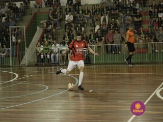 
<a style='margin-left: 5px;' class='btn btn-xs btn-social btn-facebook' href='https://www.facebook.com/sharer/sharer.php?u=https://www.boladovale.com.br/imgs/800-800-90/conteudo/fotos/1318/mg9169.jpg' rel='popup' data-width='500' data-height='400'><i class='fa fa-facebook'></i>Compartilhar <span class='hidden-xs'>no Facebook</span>
</a> 
<a class='btn btn-default btn-xs' target='_blank' href='imgs/800-800-90/conteudo/fotos/1318/mg9169.jpg'>
<span class='glyphicon glyphicon-cloud-download'></span> Salvar
</a> 
<span></span>