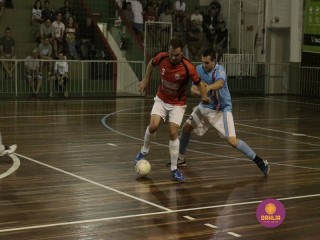 
<a style='margin-left: 5px;' class='btn btn-xs btn-social btn-facebook' href='https://www.facebook.com/sharer/sharer.php?u=https://www.boladovale.com.br/imgs/800-800-90/conteudo/fotos/1318/mg9191.jpg' rel='popup' data-width='500' data-height='400'><i class='fa fa-facebook'></i>Compartilhar <span class='hidden-xs'>no Facebook</span>
</a> 
<a class='btn btn-default btn-xs' target='_blank' href='imgs/800-800-90/conteudo/fotos/1318/mg9191.jpg'>
<span class='glyphicon glyphicon-cloud-download'></span> Salvar
</a> 
<span></span>