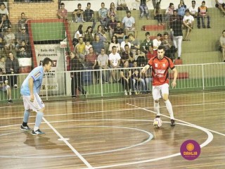 
<a style='margin-left: 5px;' class='btn btn-xs btn-social btn-facebook' href='https://www.facebook.com/sharer/sharer.php?u=https://www.boladovale.com.br/imgs/800-800-90/conteudo/fotos/1318/mg9202.jpg' rel='popup' data-width='500' data-height='400'><i class='fa fa-facebook'></i>Compartilhar <span class='hidden-xs'>no Facebook</span>
</a> 
<a class='btn btn-default btn-xs' target='_blank' href='imgs/800-800-90/conteudo/fotos/1318/mg9202.jpg'>
<span class='glyphicon glyphicon-cloud-download'></span> Salvar
</a> 
<span></span>