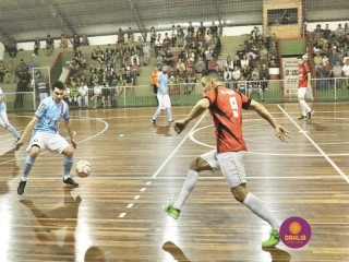 
<a style='margin-left: 5px;' class='btn btn-xs btn-social btn-facebook' href='https://www.facebook.com/sharer/sharer.php?u=https://www.boladovale.com.br/imgs/800-800-90/conteudo/fotos/1318/mg9203.jpg' rel='popup' data-width='500' data-height='400'><i class='fa fa-facebook'></i>Compartilhar <span class='hidden-xs'>no Facebook</span>
</a> 
<a class='btn btn-default btn-xs' target='_blank' href='imgs/800-800-90/conteudo/fotos/1318/mg9203.jpg'>
<span class='glyphicon glyphicon-cloud-download'></span> Salvar
</a> 
<span></span>