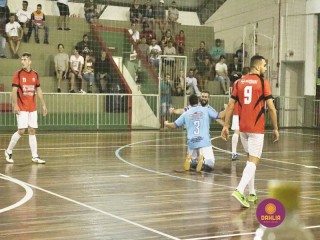 
<a style='margin-left: 5px;' class='btn btn-xs btn-social btn-facebook' href='https://www.facebook.com/sharer/sharer.php?u=https://www.boladovale.com.br/imgs/800-800-90/conteudo/fotos/1318/mg9229.jpg' rel='popup' data-width='500' data-height='400'><i class='fa fa-facebook'></i>Compartilhar <span class='hidden-xs'>no Facebook</span>
</a> 
<a class='btn btn-default btn-xs' target='_blank' href='imgs/800-800-90/conteudo/fotos/1318/mg9229.jpg'>
<span class='glyphicon glyphicon-cloud-download'></span> Salvar
</a> 
<span></span>