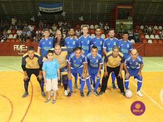 
<a style='margin-left: 5px;' class='btn btn-xs btn-social btn-facebook' href='https://www.facebook.com/sharer/sharer.php?u=https://www.boladovale.com.br/imgs/800-800-90/conteudo/fotos/1320/img9345.jpg' rel='popup' data-width='500' data-height='400'><i class='fa fa-facebook'></i>Compartilhar <span class='hidden-xs'>no Facebook</span>
</a> 
<a class='btn btn-default btn-xs' target='_blank' href='imgs/800-800-90/conteudo/fotos/1320/img9345.jpg'>
<span class='glyphicon glyphicon-cloud-download'></span> Salvar
</a> 
<span></span>