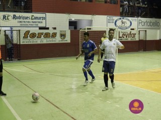 
<a style='margin-left: 5px;' class='btn btn-xs btn-social btn-facebook' href='https://www.facebook.com/sharer/sharer.php?u=https://www.boladovale.com.br/imgs/800-800-90/conteudo/fotos/1320/mg9380.jpg' rel='popup' data-width='500' data-height='400'><i class='fa fa-facebook'></i>Compartilhar <span class='hidden-xs'>no Facebook</span>
</a> 
<a class='btn btn-default btn-xs' target='_blank' href='imgs/800-800-90/conteudo/fotos/1320/mg9380.jpg'>
<span class='glyphicon glyphicon-cloud-download'></span> Salvar
</a> 
<span></span>