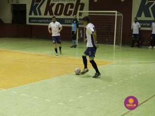 
<a style='margin-left: 5px;' class='btn btn-xs btn-social btn-facebook' href='https://www.facebook.com/sharer/sharer.php?u=https://www.boladovale.com.br/imgs/800-800-90/conteudo/fotos/1320/mg9401.jpg' rel='popup' data-width='500' data-height='400'><i class='fa fa-facebook'></i>Compartilhar <span class='hidden-xs'>no Facebook</span>
</a> 
<a class='btn btn-default btn-xs' target='_blank' href='imgs/800-800-90/conteudo/fotos/1320/mg9401.jpg'>
<span class='glyphicon glyphicon-cloud-download'></span> Salvar
</a> 
<span></span>