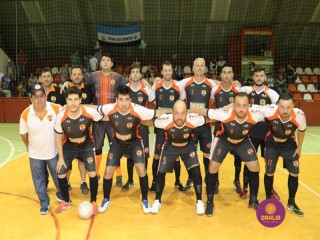 
<a style='margin-left: 5px;' class='btn btn-xs btn-social btn-facebook' href='https://www.facebook.com/sharer/sharer.php?u=https://www.boladovale.com.br/imgs/800-800-90/conteudo/fotos/1321/img9408.jpg' rel='popup' data-width='500' data-height='400'><i class='fa fa-facebook'></i>Compartilhar <span class='hidden-xs'>no Facebook</span>
</a> 
<a class='btn btn-default btn-xs' target='_blank' href='imgs/800-800-90/conteudo/fotos/1321/img9408.jpg'>
<span class='glyphicon glyphicon-cloud-download'></span> Salvar
</a> 
<span></span>