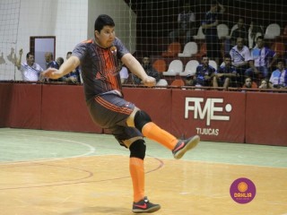 
<a style='margin-left: 5px;' class='btn btn-xs btn-social btn-facebook' href='https://www.facebook.com/sharer/sharer.php?u=https://www.boladovale.com.br/imgs/800-800-90/conteudo/fotos/1321/img9440.jpg' rel='popup' data-width='500' data-height='400'><i class='fa fa-facebook'></i>Compartilhar <span class='hidden-xs'>no Facebook</span>
</a> 
<a class='btn btn-default btn-xs' target='_blank' href='imgs/800-800-90/conteudo/fotos/1321/img9440.jpg'>
<span class='glyphicon glyphicon-cloud-download'></span> Salvar
</a> 
<span></span>