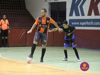
<a style='margin-left: 5px;' class='btn btn-xs btn-social btn-facebook' href='https://www.facebook.com/sharer/sharer.php?u=https://www.boladovale.com.br/imgs/800-800-90/conteudo/fotos/1321/img9479.jpg' rel='popup' data-width='500' data-height='400'><i class='fa fa-facebook'></i>Compartilhar <span class='hidden-xs'>no Facebook</span>
</a> 
<a class='btn btn-default btn-xs' target='_blank' href='imgs/800-800-90/conteudo/fotos/1321/img9479.jpg'>
<span class='glyphicon glyphicon-cloud-download'></span> Salvar
</a> 
<span></span>