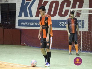 
<a style='margin-left: 5px;' class='btn btn-xs btn-social btn-facebook' href='https://www.facebook.com/sharer/sharer.php?u=https://www.boladovale.com.br/imgs/800-800-90/conteudo/fotos/1321/img9497.jpg' rel='popup' data-width='500' data-height='400'><i class='fa fa-facebook'></i>Compartilhar <span class='hidden-xs'>no Facebook</span>
</a> 
<a class='btn btn-default btn-xs' target='_blank' href='imgs/800-800-90/conteudo/fotos/1321/img9497.jpg'>
<span class='glyphicon glyphicon-cloud-download'></span> Salvar
</a> 
<span></span>