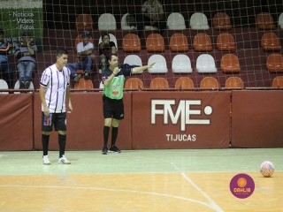 
<a style='margin-left: 5px;' class='btn btn-xs btn-social btn-facebook' href='https://www.facebook.com/sharer/sharer.php?u=https://www.boladovale.com.br/imgs/800-800-90/conteudo/fotos/1323/img9712.jpg' rel='popup' data-width='500' data-height='400'><i class='fa fa-facebook'></i>Compartilhar <span class='hidden-xs'>no Facebook</span>
</a> 
<a class='btn btn-default btn-xs' target='_blank' href='imgs/800-800-90/conteudo/fotos/1323/img9712.jpg'>
<span class='glyphicon glyphicon-cloud-download'></span> Salvar
</a> 
<span></span>