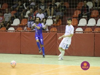 
<a style='margin-left: 5px;' class='btn btn-xs btn-social btn-facebook' href='https://www.facebook.com/sharer/sharer.php?u=https://www.boladovale.com.br/imgs/800-800-90/conteudo/fotos/1324/img9761.jpg' rel='popup' data-width='500' data-height='400'><i class='fa fa-facebook'></i>Compartilhar <span class='hidden-xs'>no Facebook</span>
</a> 
<a class='btn btn-default btn-xs' target='_blank' href='imgs/800-800-90/conteudo/fotos/1324/img9761.jpg'>
<span class='glyphicon glyphicon-cloud-download'></span> Salvar
</a> 
<span></span>