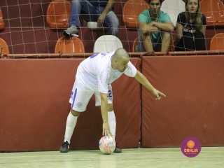 
<a style='margin-left: 5px;' class='btn btn-xs btn-social btn-facebook' href='https://www.facebook.com/sharer/sharer.php?u=https://www.boladovale.com.br/imgs/800-800-90/conteudo/fotos/1324/img9789.jpg' rel='popup' data-width='500' data-height='400'><i class='fa fa-facebook'></i>Compartilhar <span class='hidden-xs'>no Facebook</span>
</a> 
<a class='btn btn-default btn-xs' target='_blank' href='imgs/800-800-90/conteudo/fotos/1324/img9789.jpg'>
<span class='glyphicon glyphicon-cloud-download'></span> Salvar
</a> 
<span></span>