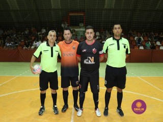 
<a style='margin-left: 5px;' class='btn btn-xs btn-social btn-facebook' href='https://www.facebook.com/sharer/sharer.php?u=https://www.boladovale.com.br/imgs/800-800-90/conteudo/fotos/1325/img9807.jpg' rel='popup' data-width='500' data-height='400'><i class='fa fa-facebook'></i>Compartilhar <span class='hidden-xs'>no Facebook</span>
</a> 
<a class='btn btn-default btn-xs' target='_blank' href='imgs/800-800-90/conteudo/fotos/1325/img9807.jpg'>
<span class='glyphicon glyphicon-cloud-download'></span> Salvar
</a> 
<span></span>