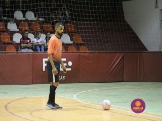 
<a style='margin-left: 5px;' class='btn btn-xs btn-social btn-facebook' href='https://www.facebook.com/sharer/sharer.php?u=https://www.boladovale.com.br/imgs/800-800-90/conteudo/fotos/1325/img9834.jpg' rel='popup' data-width='500' data-height='400'><i class='fa fa-facebook'></i>Compartilhar <span class='hidden-xs'>no Facebook</span>
</a> 
<a class='btn btn-default btn-xs' target='_blank' href='imgs/800-800-90/conteudo/fotos/1325/img9834.jpg'>
<span class='glyphicon glyphicon-cloud-download'></span> Salvar
</a> 
<span></span>
