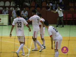 
<a style='margin-left: 5px;' class='btn btn-xs btn-social btn-facebook' href='https://www.facebook.com/sharer/sharer.php?u=https://www.boladovale.com.br/imgs/800-800-90/conteudo/fotos/1325/img9867.jpg' rel='popup' data-width='500' data-height='400'><i class='fa fa-facebook'></i>Compartilhar <span class='hidden-xs'>no Facebook</span>
</a> 
<a class='btn btn-default btn-xs' target='_blank' href='imgs/800-800-90/conteudo/fotos/1325/img9867.jpg'>
<span class='glyphicon glyphicon-cloud-download'></span> Salvar
</a> 
<span></span>