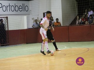 
<a style='margin-left: 5px;' class='btn btn-xs btn-social btn-facebook' href='https://www.facebook.com/sharer/sharer.php?u=https://www.boladovale.com.br/imgs/800-800-90/conteudo/fotos/1325/img9876.jpg' rel='popup' data-width='500' data-height='400'><i class='fa fa-facebook'></i>Compartilhar <span class='hidden-xs'>no Facebook</span>
</a> 
<a class='btn btn-default btn-xs' target='_blank' href='imgs/800-800-90/conteudo/fotos/1325/img9876.jpg'>
<span class='glyphicon glyphicon-cloud-download'></span> Salvar
</a> 
<span></span>