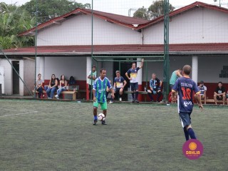 
<a style='margin-left: 5px;' class='btn btn-xs btn-social btn-facebook' href='https://www.facebook.com/sharer/sharer.php?u=https://www.boladovale.com.br/imgs/800-800-90/conteudo/fotos/1326/img0004.jpg' rel='popup' data-width='500' data-height='400'><i class='fa fa-facebook'></i>Compartilhar <span class='hidden-xs'>no Facebook</span>
</a> 
<a class='btn btn-default btn-xs' target='_blank' href='imgs/800-800-90/conteudo/fotos/1326/img0004.jpg'>
<span class='glyphicon glyphicon-cloud-download'></span> Salvar
</a> 
<span></span>