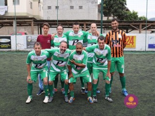 
<a style='margin-left: 5px;' class='btn btn-xs btn-social btn-facebook' href='https://www.facebook.com/sharer/sharer.php?u=https://www.boladovale.com.br/imgs/800-800-90/conteudo/fotos/1326/img0012.jpg' rel='popup' data-width='500' data-height='400'><i class='fa fa-facebook'></i>Compartilhar <span class='hidden-xs'>no Facebook</span>
</a> 
<a class='btn btn-default btn-xs' target='_blank' href='imgs/800-800-90/conteudo/fotos/1326/img0012.jpg'>
<span class='glyphicon glyphicon-cloud-download'></span> Salvar
</a> 
<span></span>