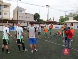 
<a style='margin-left: 5px;' class='btn btn-xs btn-social btn-facebook' href='https://www.facebook.com/sharer/sharer.php?u=https://www.boladovale.com.br/imgs/800-800-90/conteudo/fotos/1326/img0021.jpg' rel='popup' data-width='500' data-height='400'><i class='fa fa-facebook'></i>Compartilhar <span class='hidden-xs'>no Facebook</span>
</a> 
<a class='btn btn-default btn-xs' target='_blank' href='imgs/800-800-90/conteudo/fotos/1326/img0021.jpg'>
<span class='glyphicon glyphicon-cloud-download'></span> Salvar
</a> 
<span></span>