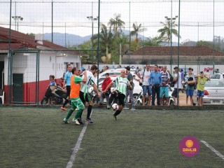 
<a style='margin-left: 5px;' class='btn btn-xs btn-social btn-facebook' href='https://www.facebook.com/sharer/sharer.php?u=https://www.boladovale.com.br/imgs/800-800-90/conteudo/fotos/1326/img0029.jpg' rel='popup' data-width='500' data-height='400'><i class='fa fa-facebook'></i>Compartilhar <span class='hidden-xs'>no Facebook</span>
</a> 
<a class='btn btn-default btn-xs' target='_blank' href='imgs/800-800-90/conteudo/fotos/1326/img0029.jpg'>
<span class='glyphicon glyphicon-cloud-download'></span> Salvar
</a> 
<span></span>