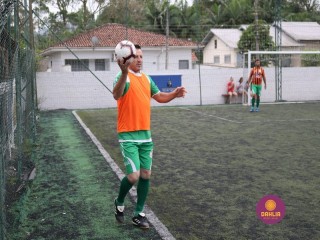 
<a style='margin-left: 5px;' class='btn btn-xs btn-social btn-facebook' href='https://www.facebook.com/sharer/sharer.php?u=https://www.boladovale.com.br/imgs/800-800-90/conteudo/fotos/1326/img0033.jpg' rel='popup' data-width='500' data-height='400'><i class='fa fa-facebook'></i>Compartilhar <span class='hidden-xs'>no Facebook</span>
</a> 
<a class='btn btn-default btn-xs' target='_blank' href='imgs/800-800-90/conteudo/fotos/1326/img0033.jpg'>
<span class='glyphicon glyphicon-cloud-download'></span> Salvar
</a> 
<span></span>