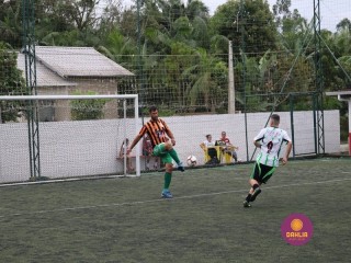 
<a style='margin-left: 5px;' class='btn btn-xs btn-social btn-facebook' href='https://www.facebook.com/sharer/sharer.php?u=https://www.boladovale.com.br/imgs/800-800-90/conteudo/fotos/1326/img0034.jpg' rel='popup' data-width='500' data-height='400'><i class='fa fa-facebook'></i>Compartilhar <span class='hidden-xs'>no Facebook</span>
</a> 
<a class='btn btn-default btn-xs' target='_blank' href='imgs/800-800-90/conteudo/fotos/1326/img0034.jpg'>
<span class='glyphicon glyphicon-cloud-download'></span> Salvar
</a> 
<span></span>