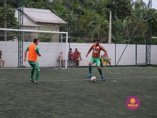 
<a style='margin-left: 5px;' class='btn btn-xs btn-social btn-facebook' href='https://www.facebook.com/sharer/sharer.php?u=https://www.boladovale.com.br/imgs/800-800-90/conteudo/fotos/1326/img0036.jpg' rel='popup' data-width='500' data-height='400'><i class='fa fa-facebook'></i>Compartilhar <span class='hidden-xs'>no Facebook</span>
</a> 
<a class='btn btn-default btn-xs' target='_blank' href='imgs/800-800-90/conteudo/fotos/1326/img0036.jpg'>
<span class='glyphicon glyphicon-cloud-download'></span> Salvar
</a> 
<span></span>