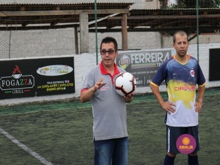 
<a style='margin-left: 5px;' class='btn btn-xs btn-social btn-facebook' href='https://www.facebook.com/sharer/sharer.php?u=https://www.boladovale.com.br/imgs/800-800-90/conteudo/fotos/1326/img9908.jpg' rel='popup' data-width='500' data-height='400'><i class='fa fa-facebook'></i>Compartilhar <span class='hidden-xs'>no Facebook</span>
</a> 
<a class='btn btn-default btn-xs' target='_blank' href='imgs/800-800-90/conteudo/fotos/1326/img9908.jpg'>
<span class='glyphicon glyphicon-cloud-download'></span> Salvar
</a> 
<span></span>
