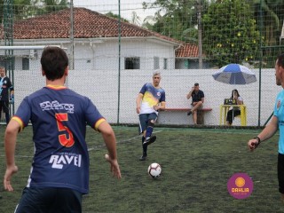 
<a style='margin-left: 5px;' class='btn btn-xs btn-social btn-facebook' href='https://www.facebook.com/sharer/sharer.php?u=https://www.boladovale.com.br/imgs/800-800-90/conteudo/fotos/1326/img9915.jpg' rel='popup' data-width='500' data-height='400'><i class='fa fa-facebook'></i>Compartilhar <span class='hidden-xs'>no Facebook</span>
</a> 
<a class='btn btn-default btn-xs' target='_blank' href='imgs/800-800-90/conteudo/fotos/1326/img9915.jpg'>
<span class='glyphicon glyphicon-cloud-download'></span> Salvar
</a> 
<span></span>