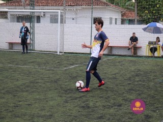 
<a style='margin-left: 5px;' class='btn btn-xs btn-social btn-facebook' href='https://www.facebook.com/sharer/sharer.php?u=https://www.boladovale.com.br/imgs/800-800-90/conteudo/fotos/1326/img9926.jpg' rel='popup' data-width='500' data-height='400'><i class='fa fa-facebook'></i>Compartilhar <span class='hidden-xs'>no Facebook</span>
</a> 
<a class='btn btn-default btn-xs' target='_blank' href='imgs/800-800-90/conteudo/fotos/1326/img9926.jpg'>
<span class='glyphicon glyphicon-cloud-download'></span> Salvar
</a> 
<span></span>