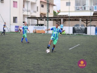 
<a style='margin-left: 5px;' class='btn btn-xs btn-social btn-facebook' href='https://www.facebook.com/sharer/sharer.php?u=https://www.boladovale.com.br/imgs/800-800-90/conteudo/fotos/1326/img9940.jpg' rel='popup' data-width='500' data-height='400'><i class='fa fa-facebook'></i>Compartilhar <span class='hidden-xs'>no Facebook</span>
</a> 
<a class='btn btn-default btn-xs' target='_blank' href='imgs/800-800-90/conteudo/fotos/1326/img9940.jpg'>
<span class='glyphicon glyphicon-cloud-download'></span> Salvar
</a> 
<span></span>