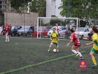 
<a style='margin-left: 5px;' class='btn btn-xs btn-social btn-facebook' href='https://www.facebook.com/sharer/sharer.php?u=https://www.boladovale.com.br/imgs/800-800-90/conteudo/fotos/1326/img9951.jpg' rel='popup' data-width='500' data-height='400'><i class='fa fa-facebook'></i>Compartilhar <span class='hidden-xs'>no Facebook</span>
</a> 
<a class='btn btn-default btn-xs' target='_blank' href='imgs/800-800-90/conteudo/fotos/1326/img9951.jpg'>
<span class='glyphicon glyphicon-cloud-download'></span> Salvar
</a> 
<span></span>