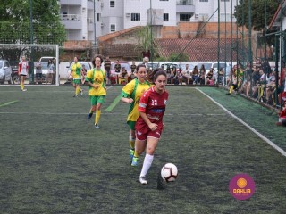
<a style='margin-left: 5px;' class='btn btn-xs btn-social btn-facebook' href='https://www.facebook.com/sharer/sharer.php?u=https://www.boladovale.com.br/imgs/800-800-90/conteudo/fotos/1326/img9955.jpg' rel='popup' data-width='500' data-height='400'><i class='fa fa-facebook'></i>Compartilhar <span class='hidden-xs'>no Facebook</span>
</a> 
<a class='btn btn-default btn-xs' target='_blank' href='imgs/800-800-90/conteudo/fotos/1326/img9955.jpg'>
<span class='glyphicon glyphicon-cloud-download'></span> Salvar
</a> 
<span></span>