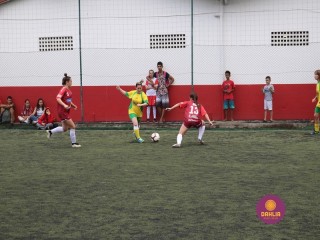 
<a style='margin-left: 5px;' class='btn btn-xs btn-social btn-facebook' href='https://www.facebook.com/sharer/sharer.php?u=https://www.boladovale.com.br/imgs/800-800-90/conteudo/fotos/1326/img9956.jpg' rel='popup' data-width='500' data-height='400'><i class='fa fa-facebook'></i>Compartilhar <span class='hidden-xs'>no Facebook</span>
</a> 
<a class='btn btn-default btn-xs' target='_blank' href='imgs/800-800-90/conteudo/fotos/1326/img9956.jpg'>
<span class='glyphicon glyphicon-cloud-download'></span> Salvar
</a> 
<span></span>