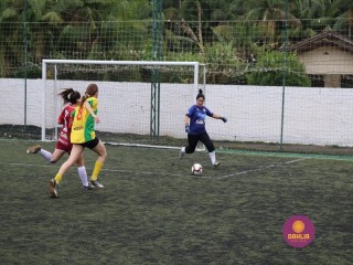 
<a style='margin-left: 5px;' class='btn btn-xs btn-social btn-facebook' href='https://www.facebook.com/sharer/sharer.php?u=https://www.boladovale.com.br/imgs/800-800-90/conteudo/fotos/1326/img9978.jpg' rel='popup' data-width='500' data-height='400'><i class='fa fa-facebook'></i>Compartilhar <span class='hidden-xs'>no Facebook</span>
</a> 
<a class='btn btn-default btn-xs' target='_blank' href='imgs/800-800-90/conteudo/fotos/1326/img9978.jpg'>
<span class='glyphicon glyphicon-cloud-download'></span> Salvar
</a> 
<span></span>