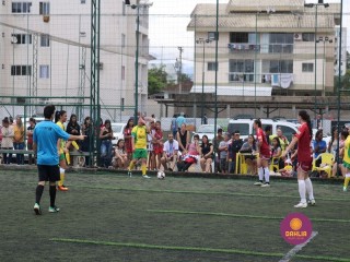 
<a style='margin-left: 5px;' class='btn btn-xs btn-social btn-facebook' href='https://www.facebook.com/sharer/sharer.php?u=https://www.boladovale.com.br/imgs/800-800-90/conteudo/fotos/1326/img9981.jpg' rel='popup' data-width='500' data-height='400'><i class='fa fa-facebook'></i>Compartilhar <span class='hidden-xs'>no Facebook</span>
</a> 
<a class='btn btn-default btn-xs' target='_blank' href='imgs/800-800-90/conteudo/fotos/1326/img9981.jpg'>
<span class='glyphicon glyphicon-cloud-download'></span> Salvar
</a> 
<span></span>