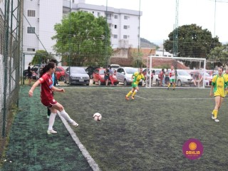 
<a style='margin-left: 5px;' class='btn btn-xs btn-social btn-facebook' href='https://www.facebook.com/sharer/sharer.php?u=https://www.boladovale.com.br/imgs/800-800-90/conteudo/fotos/1326/img9984.jpg' rel='popup' data-width='500' data-height='400'><i class='fa fa-facebook'></i>Compartilhar <span class='hidden-xs'>no Facebook</span>
</a> 
<a class='btn btn-default btn-xs' target='_blank' href='imgs/800-800-90/conteudo/fotos/1326/img9984.jpg'>
<span class='glyphicon glyphicon-cloud-download'></span> Salvar
</a> 
<span></span>