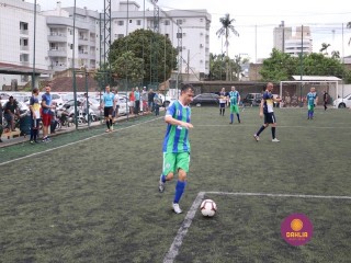 
<a style='margin-left: 5px;' class='btn btn-xs btn-social btn-facebook' href='https://www.facebook.com/sharer/sharer.php?u=https://www.boladovale.com.br/imgs/800-800-90/conteudo/fotos/1326/img9988.jpg' rel='popup' data-width='500' data-height='400'><i class='fa fa-facebook'></i>Compartilhar <span class='hidden-xs'>no Facebook</span>
</a> 
<a class='btn btn-default btn-xs' target='_blank' href='imgs/800-800-90/conteudo/fotos/1326/img9988.jpg'>
<span class='glyphicon glyphicon-cloud-download'></span> Salvar
</a> 
<span></span>