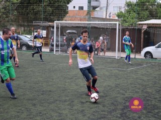 
<a style='margin-left: 5px;' class='btn btn-xs btn-social btn-facebook' href='https://www.facebook.com/sharer/sharer.php?u=https://www.boladovale.com.br/imgs/800-800-90/conteudo/fotos/1326/img9994.jpg' rel='popup' data-width='500' data-height='400'><i class='fa fa-facebook'></i>Compartilhar <span class='hidden-xs'>no Facebook</span>
</a> 
<a class='btn btn-default btn-xs' target='_blank' href='imgs/800-800-90/conteudo/fotos/1326/img9994.jpg'>
<span class='glyphicon glyphicon-cloud-download'></span> Salvar
</a> 
<span></span>