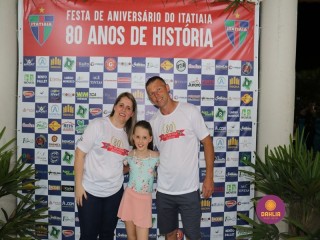 
<a style='margin-left: 5px;' class='btn btn-xs btn-social btn-facebook' href='https://www.facebook.com/sharer/sharer.php?u=https://www.boladovale.com.br/imgs/800-800-90/conteudo/fotos/1327/img0556.jpg' rel='popup' data-width='500' data-height='400'><i class='fa fa-facebook'></i>Compartilhar <span class='hidden-xs'>no Facebook</span>
</a> 
<a class='btn btn-default btn-xs' target='_blank' href='imgs/800-800-90/conteudo/fotos/1327/img0556.jpg'>
<span class='glyphicon glyphicon-cloud-download'></span> Salvar
</a> 
<span></span>