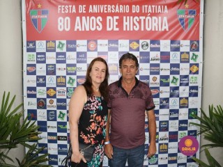 
<a style='margin-left: 5px;' class='btn btn-xs btn-social btn-facebook' href='https://www.facebook.com/sharer/sharer.php?u=https://www.boladovale.com.br/imgs/800-800-90/conteudo/fotos/1327/img0566.jpg' rel='popup' data-width='500' data-height='400'><i class='fa fa-facebook'></i>Compartilhar <span class='hidden-xs'>no Facebook</span>
</a> 
<a class='btn btn-default btn-xs' target='_blank' href='imgs/800-800-90/conteudo/fotos/1327/img0566.jpg'>
<span class='glyphicon glyphicon-cloud-download'></span> Salvar
</a> 
<span></span>